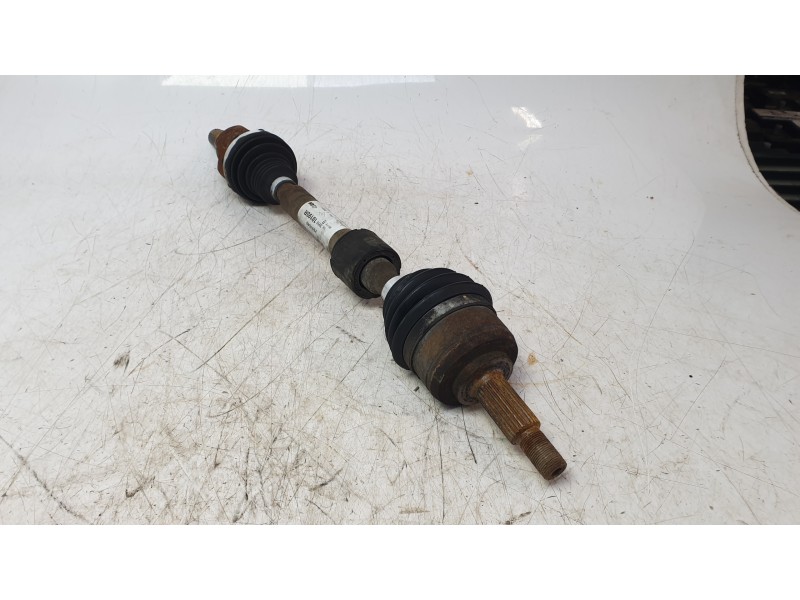 Recambio de transmision delantera izquierda para renault megane iv hatchback (b9a/m/n_) 1.5 dci 110 (b9a3) referencia OEM IAM 39