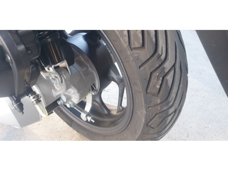Recambio de llanta para honda pcx 125 pcx 125 referencia OEM IAM 42650K1YD10ZA  