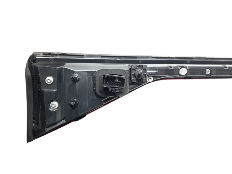 Recambio de piloto trasero central para cupra formentor (km7, kmp) 1.5 tsi referencia OEM IAM 5FF945307H  