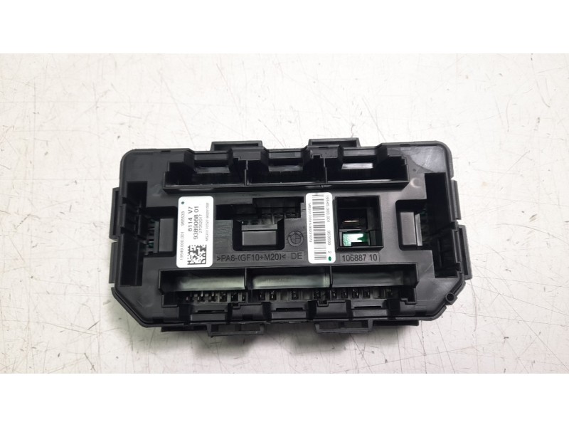 Recambio de caja reles / fusibles para bmw serie 4 gran coupe (f36) 420d referencia OEM IAM 938906801 6114V7/19549000001/955533 