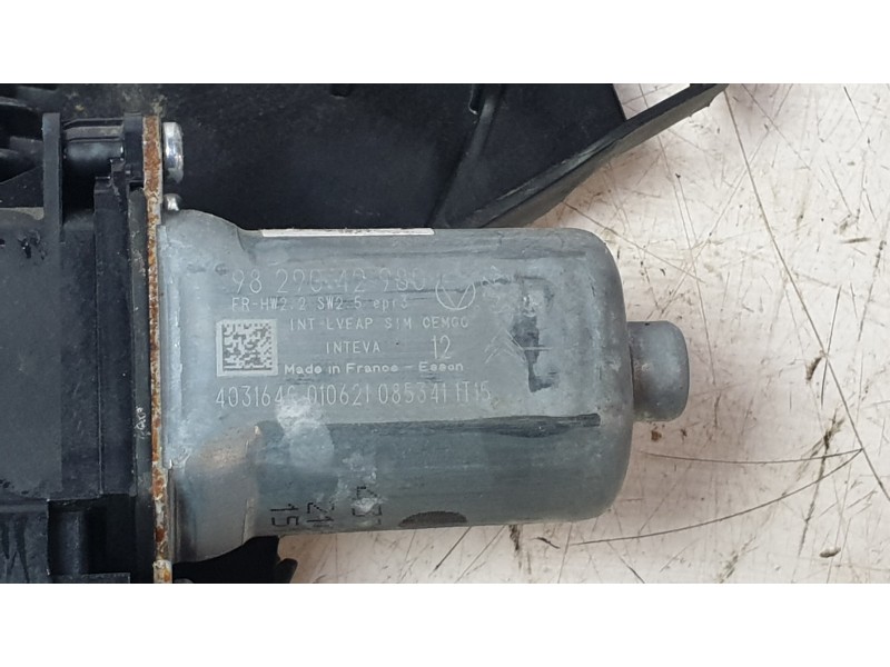 Recambio de elevalunas delantero derecho para hyundai kona (os, ose, osi) 1.6 gdi hybrid referencia OEM IAM 156173911  