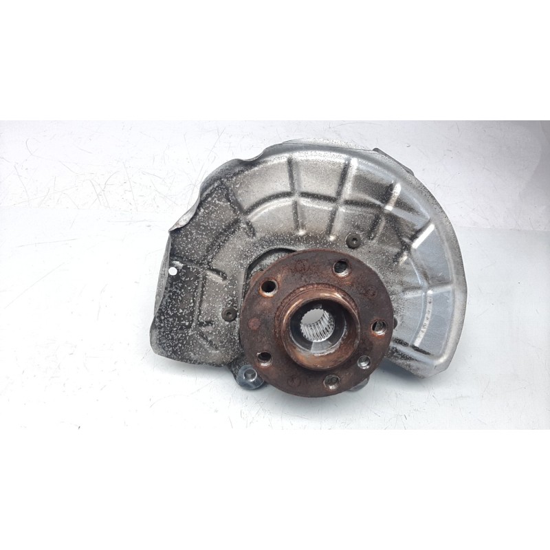 Recambio de mangueta trasera izquierda para alfa romeo giulia (952) 2.2 jtdm cat referencia OEM IAM 50543985  