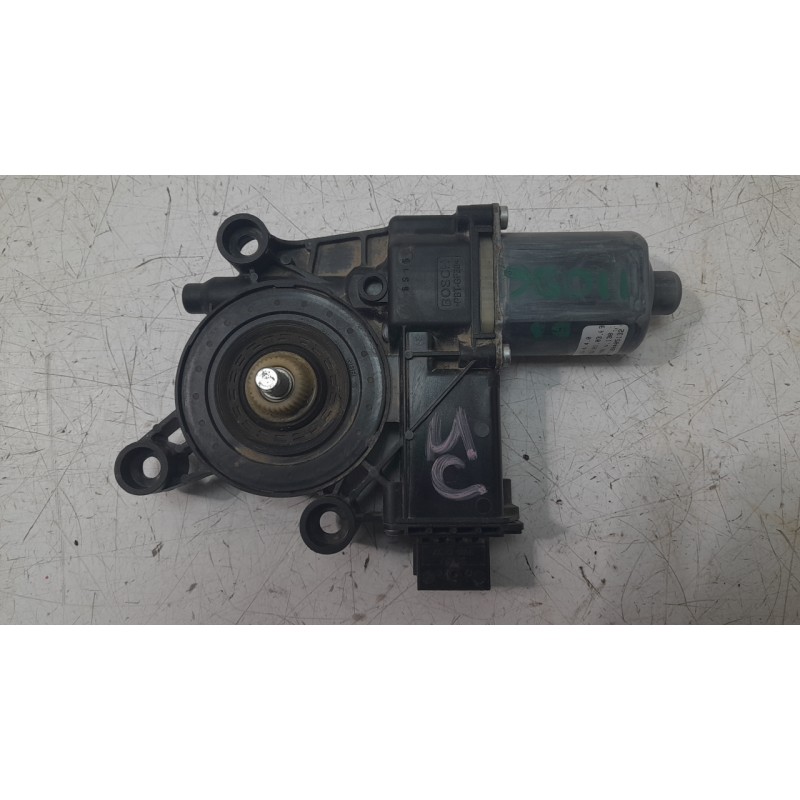 Recambio de motor elevalunas delantero izquierdo para alfa romeo stelvio (630) quadrifoglio 4wd referencia OEM IAM 0130822069  