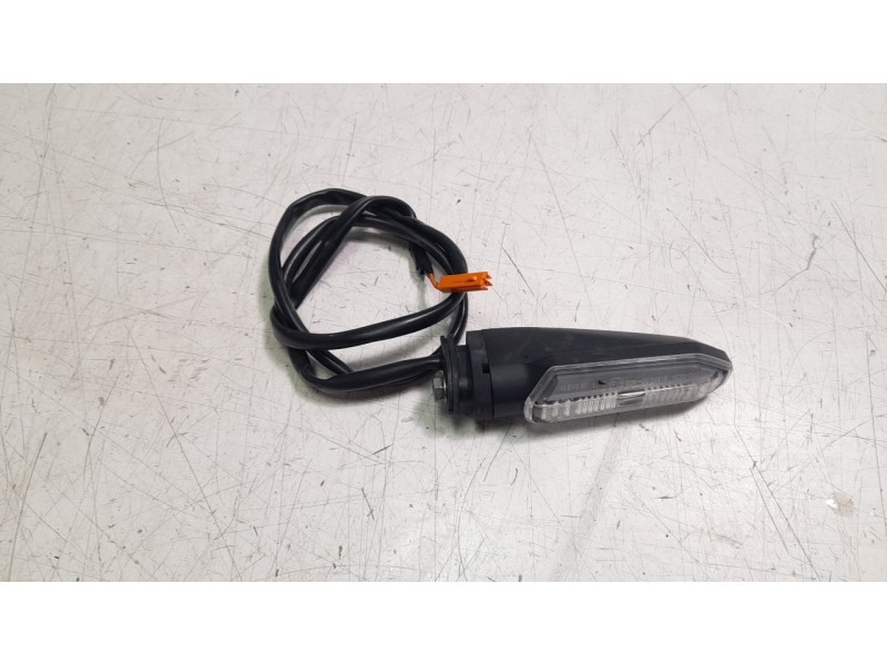 Recambio de piloto trasero izquierdo para honda cb (501cc - ) cb 650 r (rh08, rh02) referencia OEM IAM 33650MGCJD1  