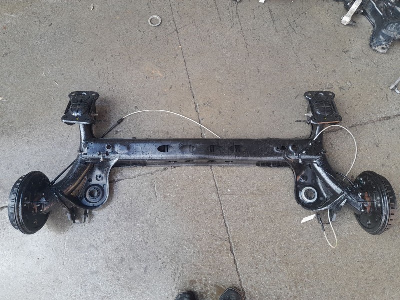 Recambio de puente trasero para volkswagen polo vi (aw1, bz1, ae1) 1.0 tsi referencia OEM IAM 2Q0501053CH  