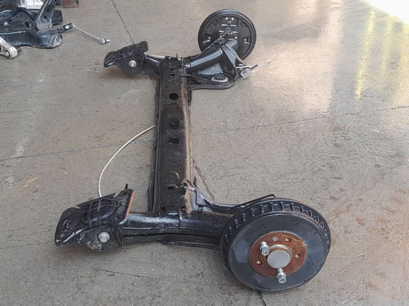 Recambio de puente trasero para volkswagen polo vi (aw1, bz1, ae1) 1.0 tsi referencia OEM IAM 2Q0501053CH  