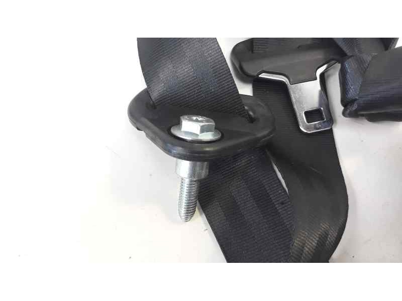 Recambio de cinturon seguridad trasero derecho para renault twingo authentique referencia OEM IAM 8200532117  