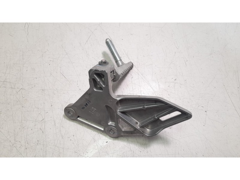 Recambio de estribo lateral para honda cb (501cc - ) cb 650 r (rh08, rh02) referencia OEM IAM 50700MKND50  