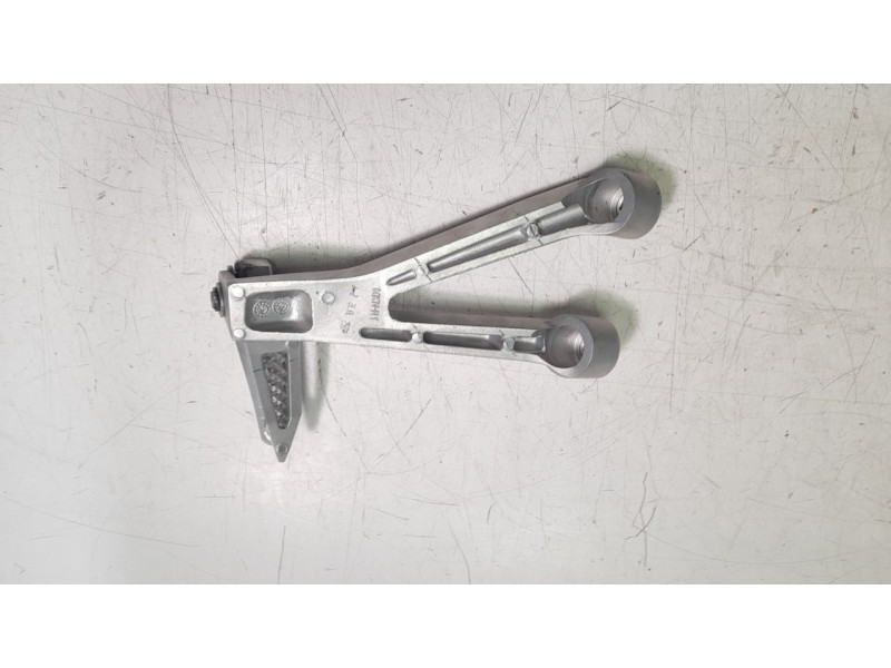 Recambio de estribo lateral para honda cb (501cc - ) cb 650 r (rh08, rh02) referencia OEM IAM 50750MKND50  