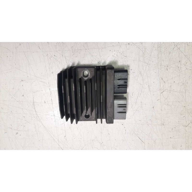 Recambio de regulador de corriente para honda cb (501cc - ) cb 650 r (rh08, rh02) referencia OEM IAM FH027AA 31600MKND51 