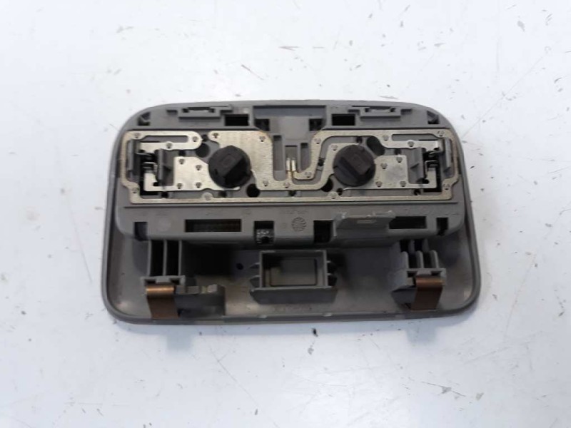 Recambio de luz interior para toyota yaris 1.0 cat referencia OEM IAM 812600D030  