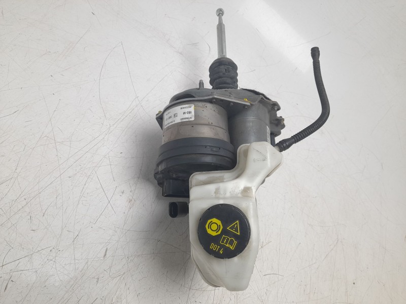 Recambio de bomba freno para volkswagen golf viii lim. (cd1) life referencia OEM IAM 5WB614105AK 0204850658 97356684
