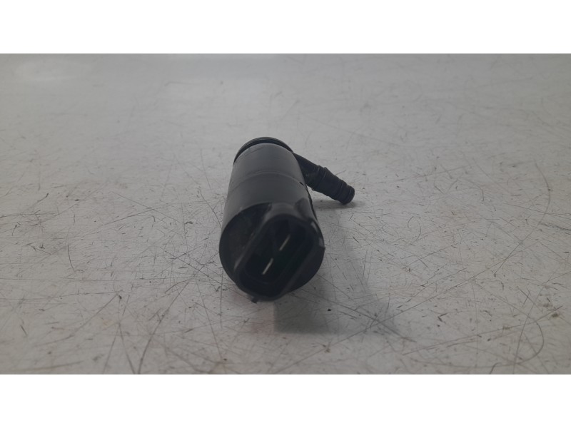 Recambio de bomba limpia para alfa romeo stelvio (630) quadrifoglio 4wd referencia OEM IAM 71740944  