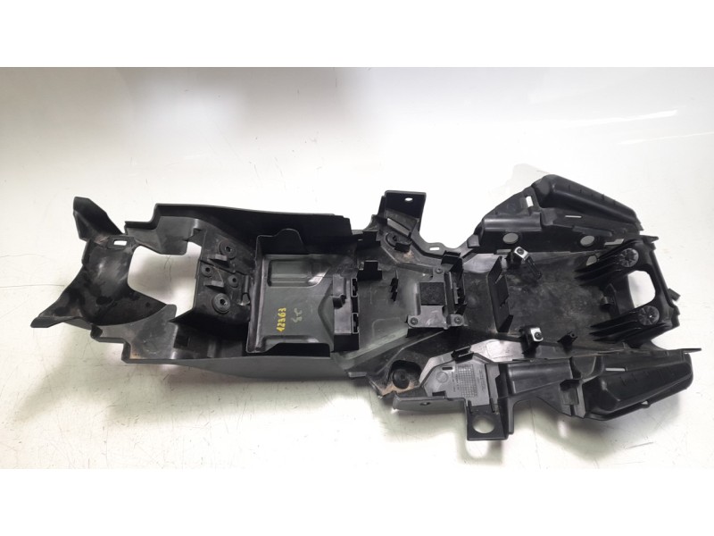 Recambio de guardabarros trasero para honda cb (501cc - ) cb 650 r (rh08, rh02) referencia OEM IAM 80102MKYD500  