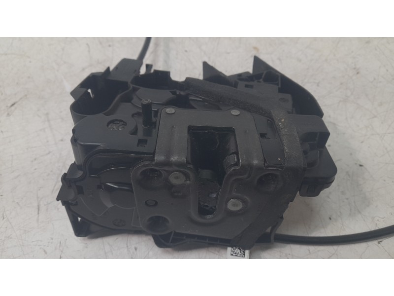 Recambio de cerradura puerta trasera derecha para renault talisman (lp_) 1.7 blue dci 120 (lpa7) referencia OEM IAM 825028398R  