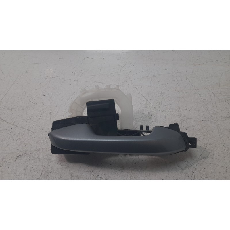 Recambio de maneta exterior delantera derecha para kia xceed (cd) 1.0 t-gdi referencia OEM IAM 82661J7210  