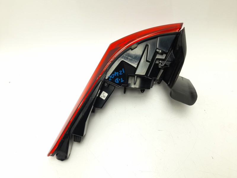 Recambio de piloto trasero derecho para opel grandland / grandland x (a18, p1uo) 1.2 (75) referencia OEM IAM YP00098280  104LLM8