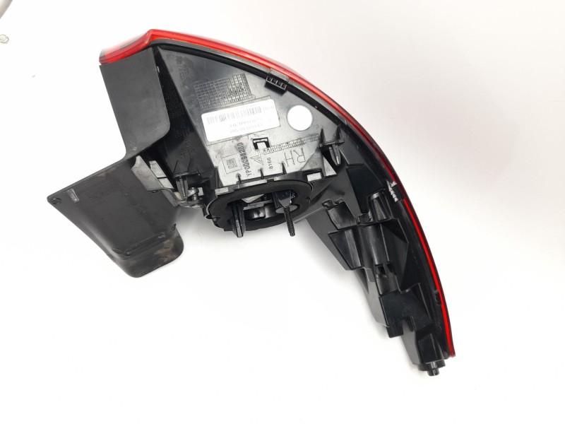 Recambio de piloto trasero derecho para opel grandland / grandland x (a18, p1uo) 1.2 (75) referencia OEM IAM YP00098280  104LLM8