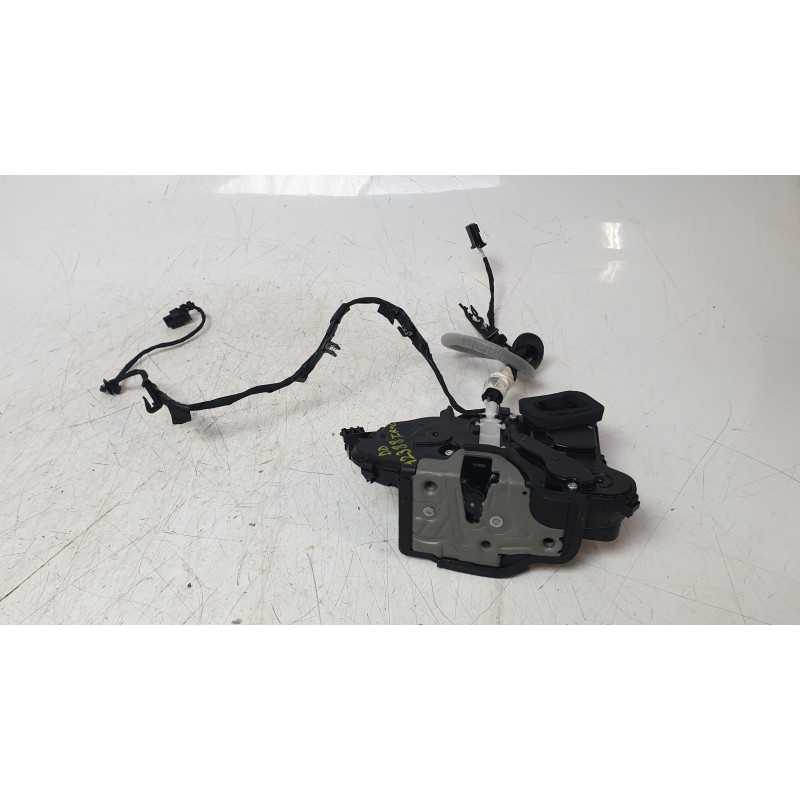Recambio de cerradura puerta delantera derecha para volkswagen t-roc (a11, d11) 2.0 tdi referencia OEM IAM 3J1837016  