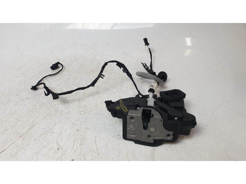Recambio de cerradura puerta delantera derecha para volkswagen t-roc (a11, d11) 2.0 tdi referencia OEM IAM 3J1837016  