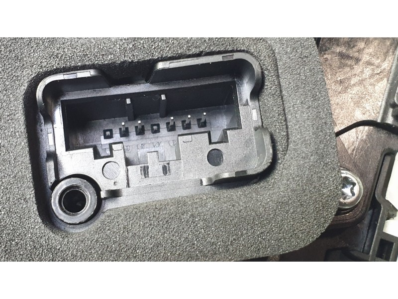 Recambio de cerradura puerta delantera derecha para volkswagen t-roc (a11, d11) 2.0 tdi referencia OEM IAM 3J1837016  