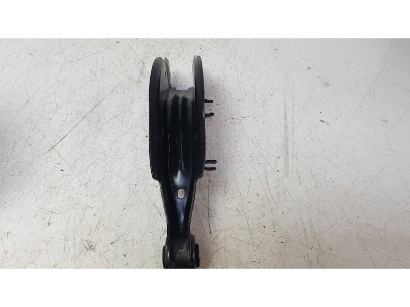Recambio de brazo suspension inferior trasero derecho para mg mg hs (as23) 1.5 t (sas23) referencia OEM IAM 281967  