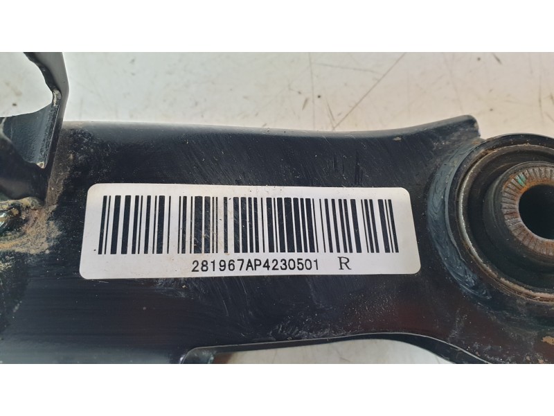 Recambio de brazo suspension inferior trasero derecho para mg mg hs (as23) 1.5 t (sas23) referencia OEM IAM 281967  