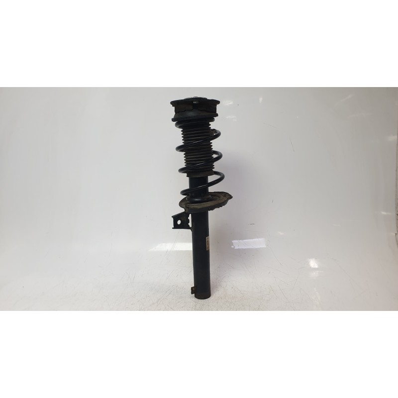 Recambio de amortiguador delantero derecho para seat leon (5f1) 1.5 tsi referencia OEM IAM 5Q0413023HR  