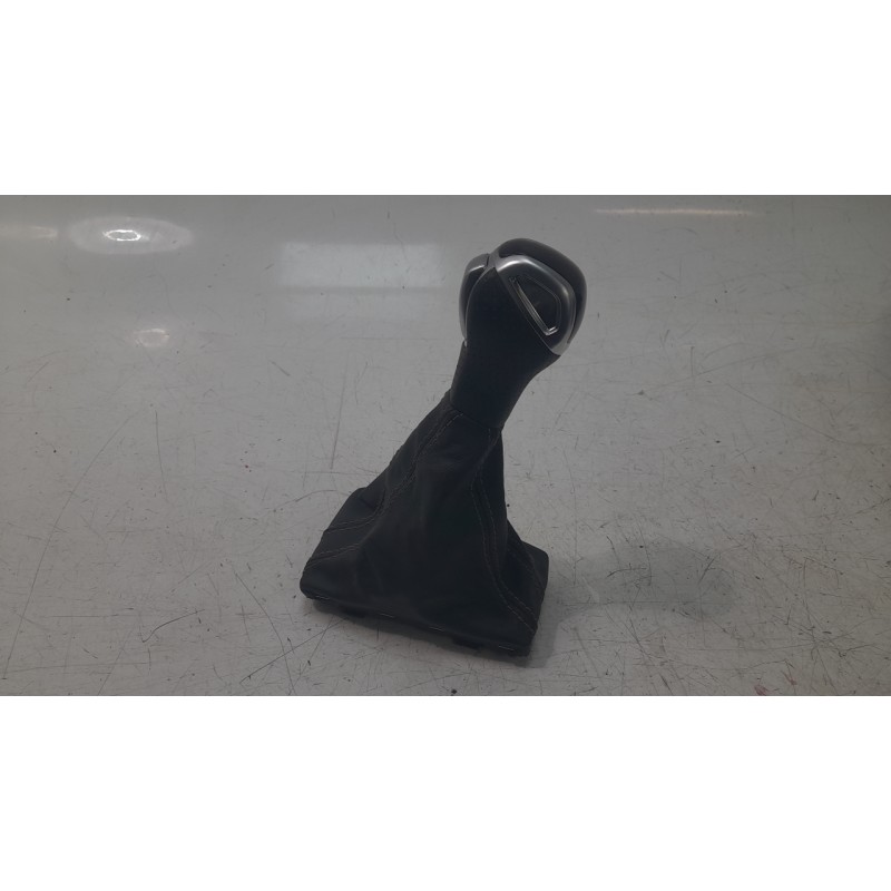 Recambio de pomo palanca cambio para audi q3 sportback (f3n) 40 tdi quattro referencia OEM IAM 83B713139C  