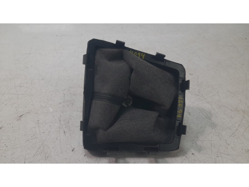 Recambio de pomo palanca cambio para seat leon st (5f8) 1.5 tgi referencia OEM IAM 5F1711113SZP8  