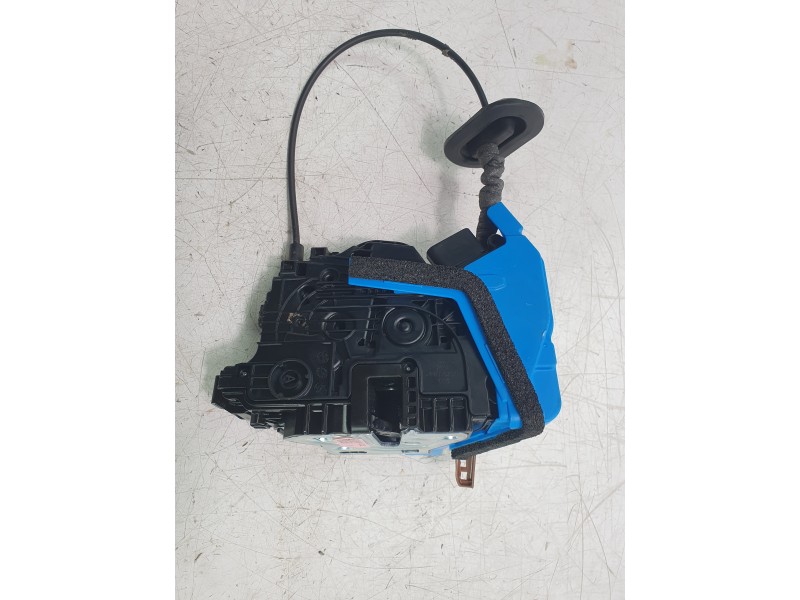 Recambio de cerradura puerta trasera derecha para kia niro ii (sg2) 1.6 gdi hybrid referencia OEM IAM 81420AT000  