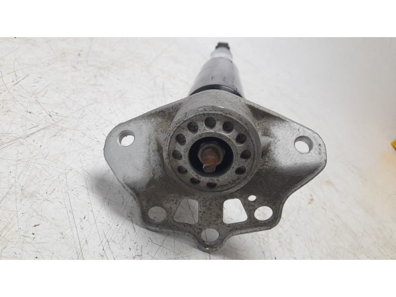 Recambio de amortiguador trasero derecho para jeep cherokee limited 4wd referencia OEM IAM 68157907AF  