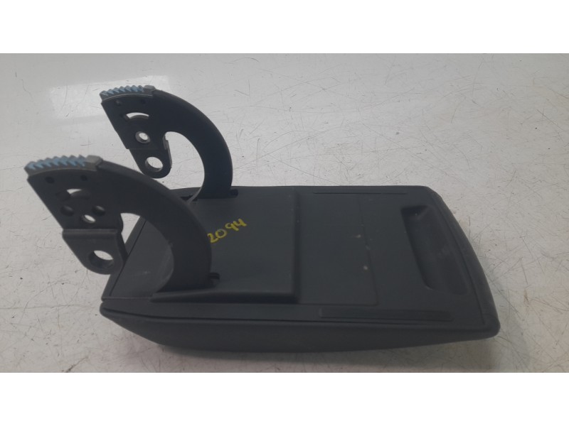 Recambio de apoyabrazos central para seat leon st (5f8) 1.5 tgi referencia OEM IAM 5F0864207C  