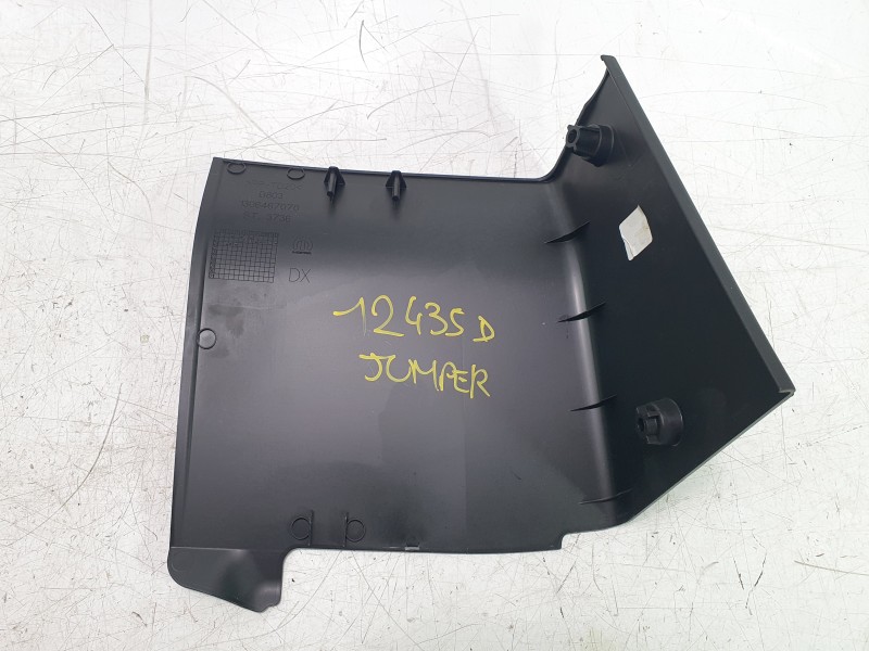 Recambio de moldura para citroën jumper furgon 3.5 l3 h2 bluehdi 14 s&s 6v referencia OEM IAM 1306467070  