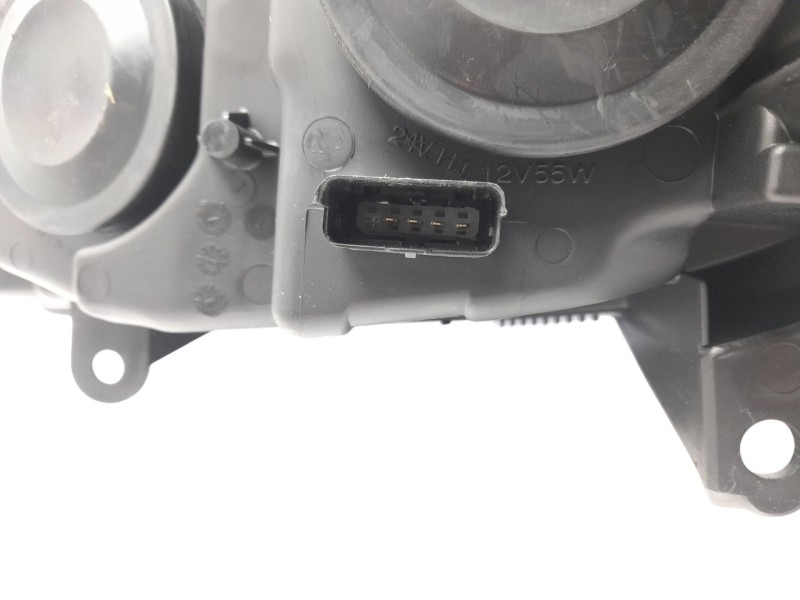Recambio de faro derecho para renault scenic ii referencia OEM IAM 7701064130 10119441001 10119441001/RN0324903/11808202 /557006