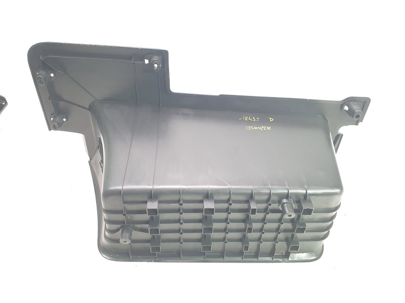 Recambio de moldura para citroën jumper furgon 3.5 l3 h2 bluehdi 14 s&s 6v referencia OEM IAM 1316242070  