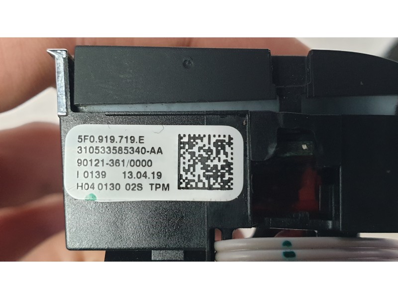 Recambio de mando volante para seat leon (5f1) 1.5 tsi referencia OEM IAM 5F0919719E  