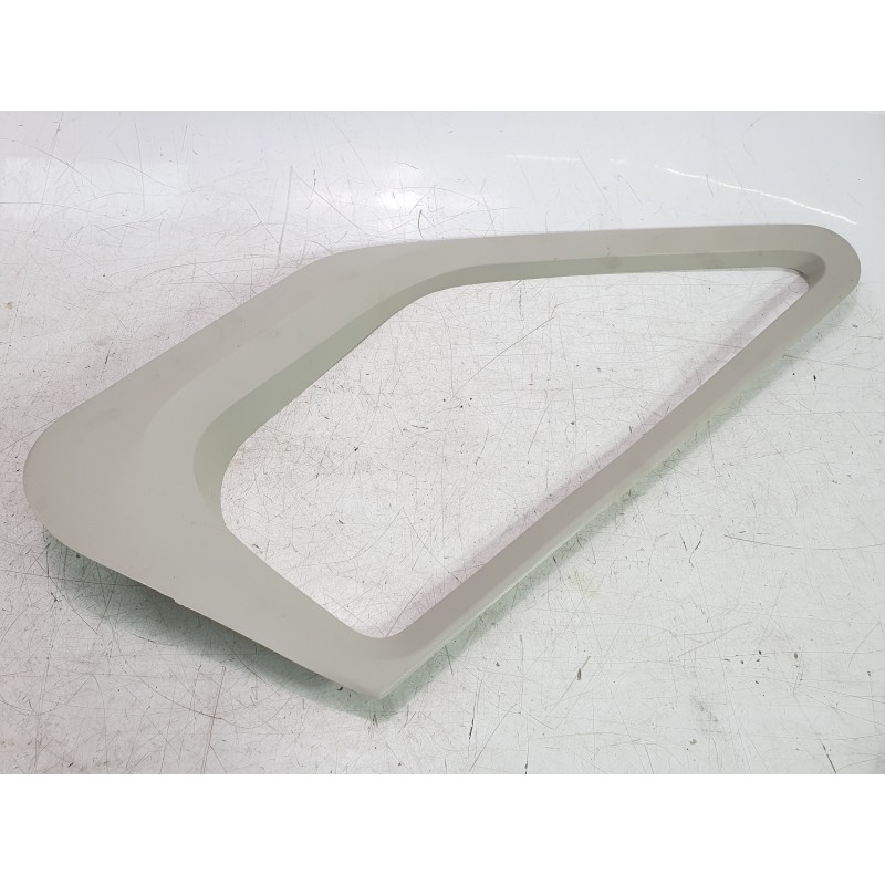 Recambio de moldura para citroën jumper furgon 3.5 l3 h2 bluehdi 14 s&s 6v referencia OEM IAM 1308564070  