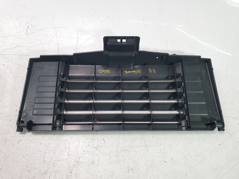 Recambio de moldura para citroën jumper furgon 3.5 l3 h2 bluehdi 14 s&s 6v referencia OEM IAM 011654  