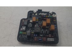 Recambio de caja reles / fusibles para ssangyong korando (c300) 1.5 referencia OEM IAM 8238037060  