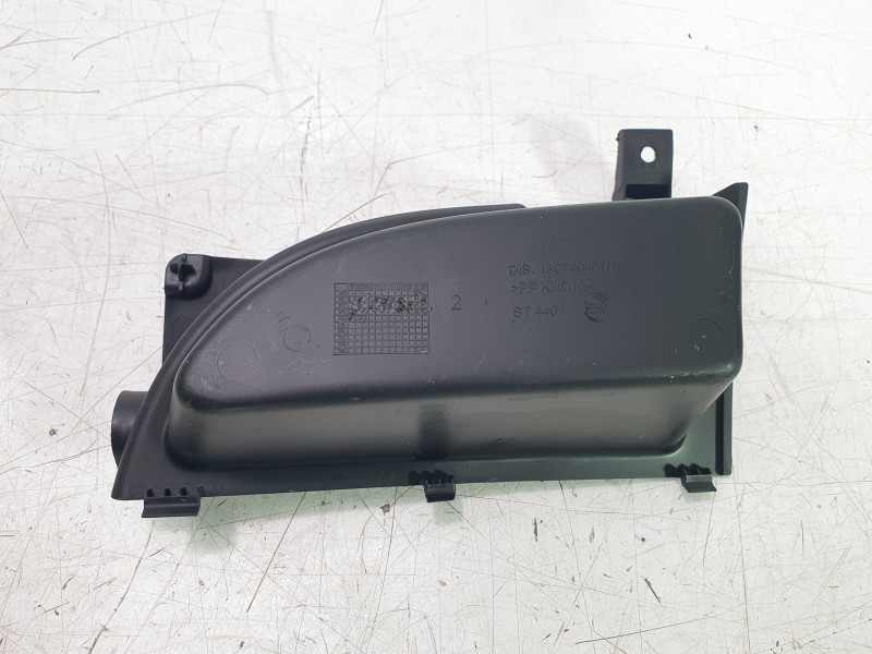 Recambio de moldura para citroën jumper furgon 3.5 l3 h2 bluehdi 14 s&s 6v referencia OEM IAM 1307494070  