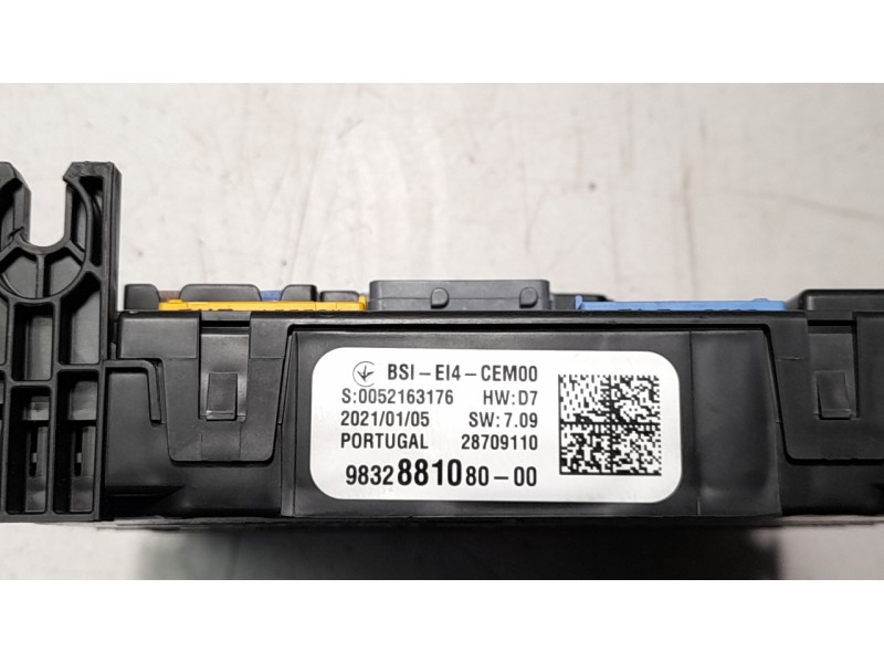 Recambio de caja reles / fusibles para peugeot 2008 (p1) allure referencia OEM IAM 9832881080  