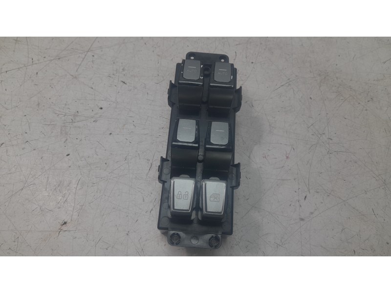 Recambio de mando elevalunas delantero izquierdo para ssangyong korando (c300) 1.5 referencia OEM IAM 8581137200  