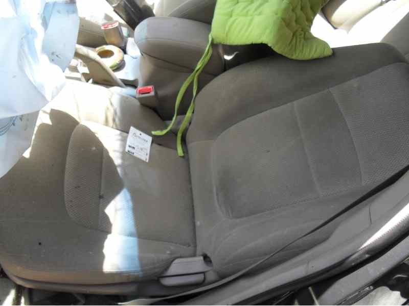 kia cerato del año 2004