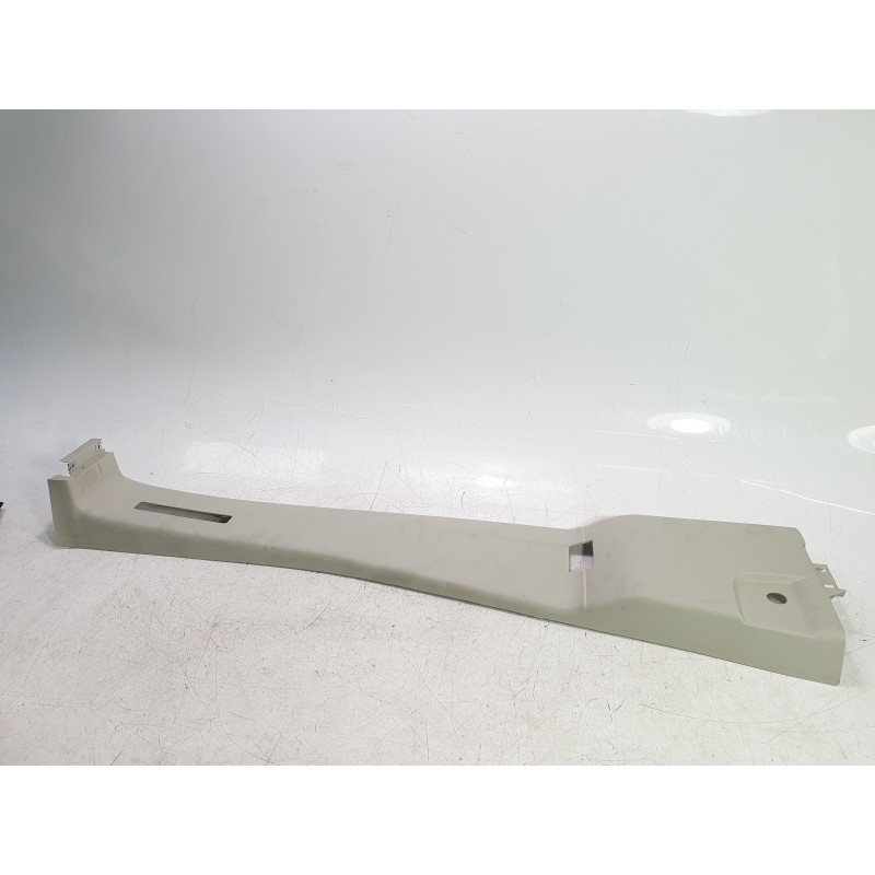 Recambio de moldura para citroën jumper furgon 3.5 l3 h2 bluehdi 14 s&s 6v referencia OEM IAM 1305791070  