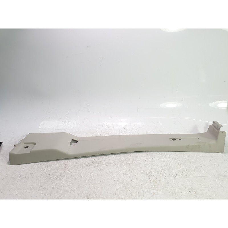 Recambio de moldura para citroën jumper furgon 3.5 l3 h2 bluehdi 14 s&s 6v referencia OEM IAM 1305912070  