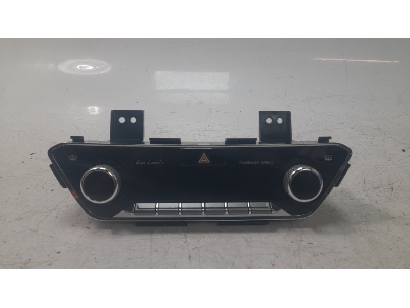 Recambio de mando climatizador para ssangyong korando (c300) 1.5 referencia OEM IAM 6970137020LAX  