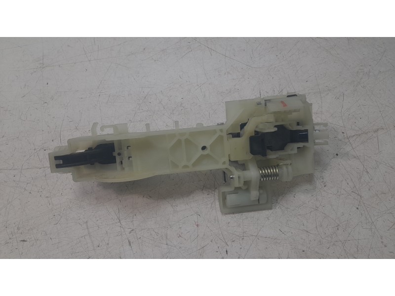 Recambio de maneta exterior delantera derecha para ssangyong korando (c300) 1.5 referencia OEM IAM 7245037000LAK  