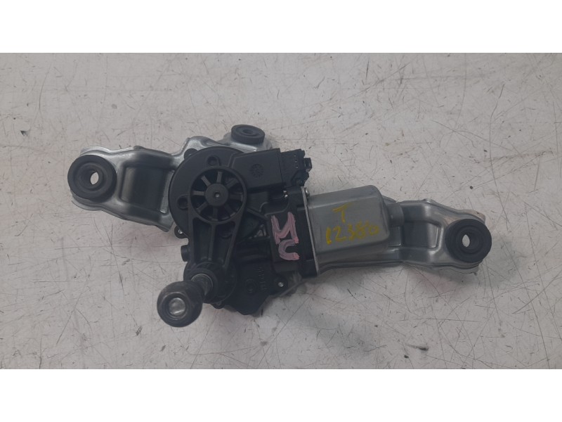 Recambio de motor limpia trasero para ssangyong korando (c300) 1.5 referencia OEM IAM 8611037000  
