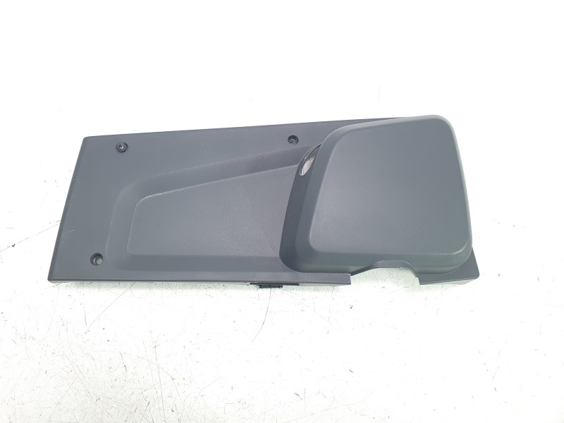 Recambio de moldura para citroën jumper furgon 3.5 l3 h2 bluehdi 14 s&s 6v referencia OEM IAM 011065  
